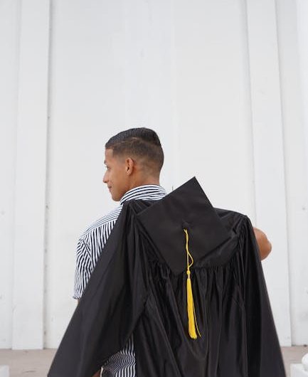 Купить диплом москва с занесением в реестр